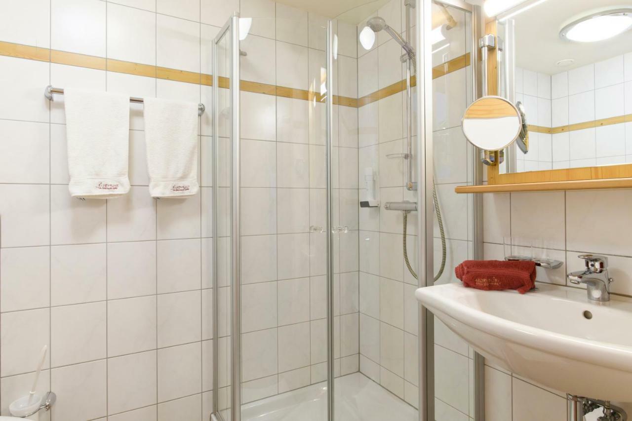 Hotel Alpenrose Гаргеллен Экстерьер фото