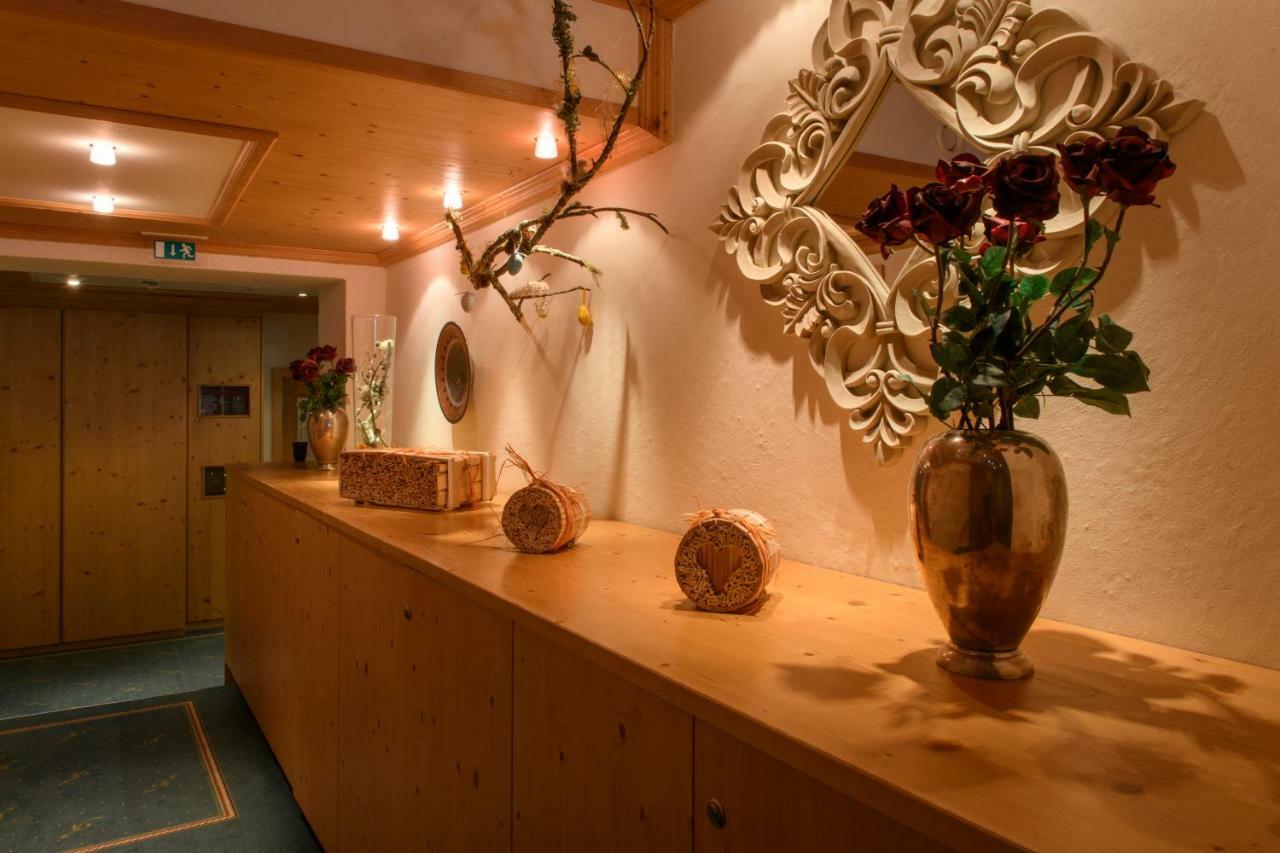 Hotel Alpenrose Гаргеллен Экстерьер фото